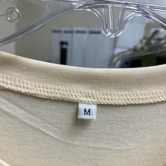 Halloween Ghosts reading books tshirt.  Multiple sizes, NWOT - Picture 3 of 4